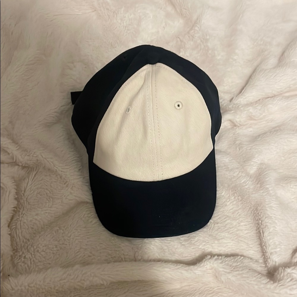 Brandy Melville Black and White Hat Classic Design